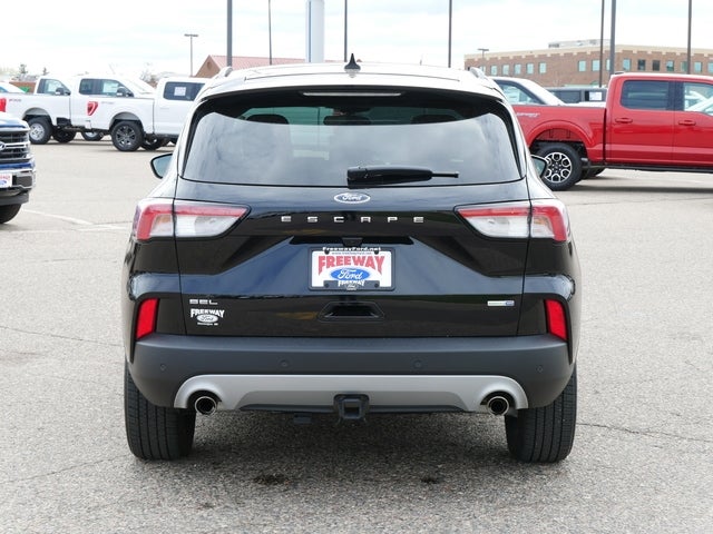 2020 Ford Escape SEL w/ Panoramic Roof & Tow Package